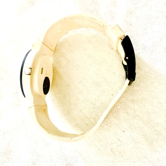 VINTAGE ARMITRON AWATCH ‘PINK FLAMINGOS’ RETRO QUARTZ WATCH - Picture 3 of 3